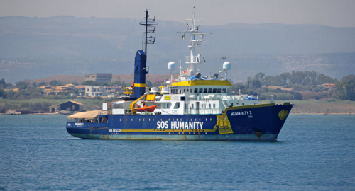 Tragedia nel Mediterraneo: La Crisi Migratoria Richiede una Risposta Umana